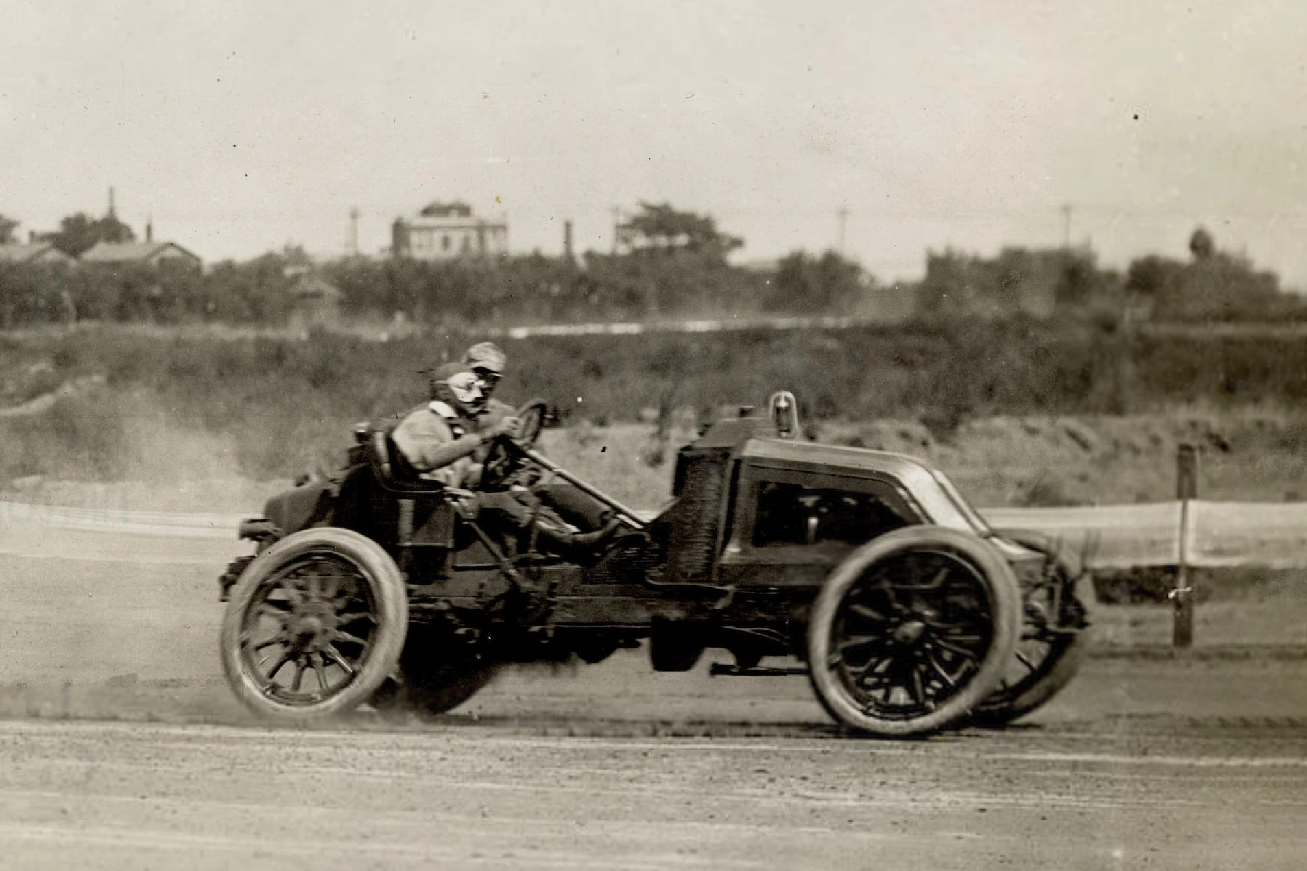 The 1907 Renault Type AI 35/45HP Vanderbilt Racer taking the win at the September, 1909 24 Hour Race at Brighton Beach in New York.