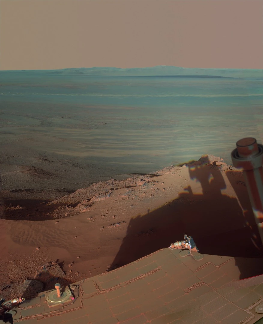Opportunity photographs itself in late afternoon