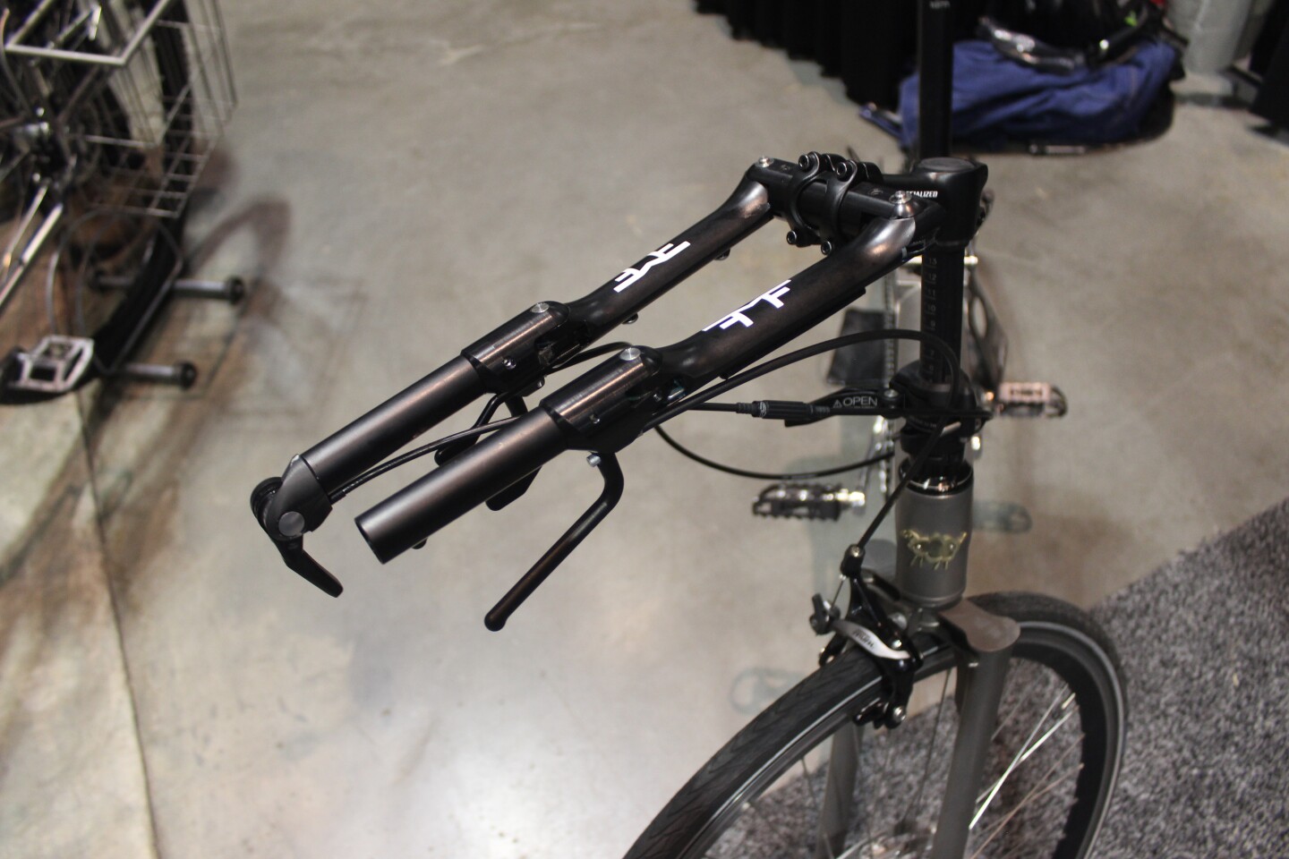 The Alpaca Bike utilizes MORF folding handlebars