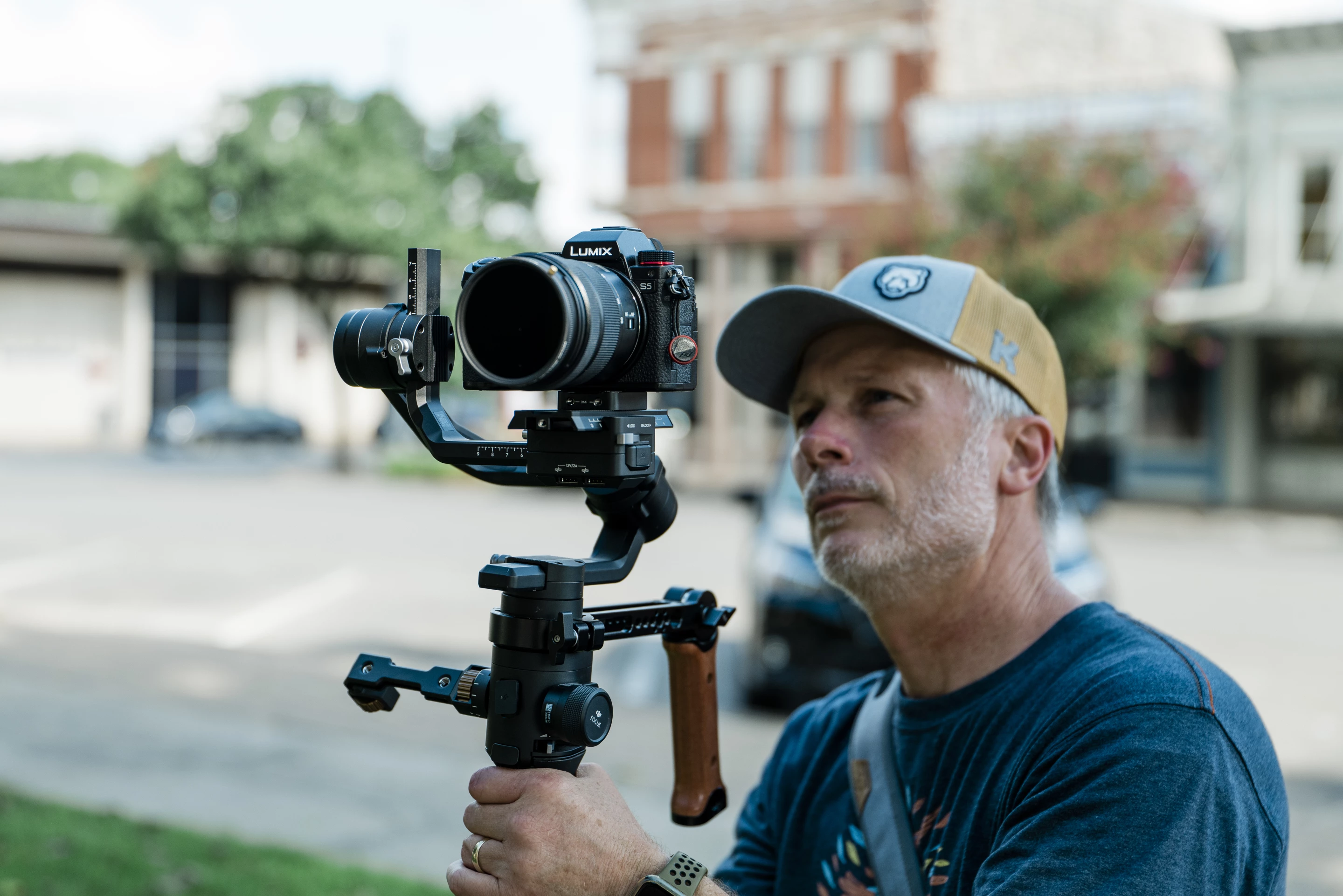 A lightweight rig for stabilized shooting