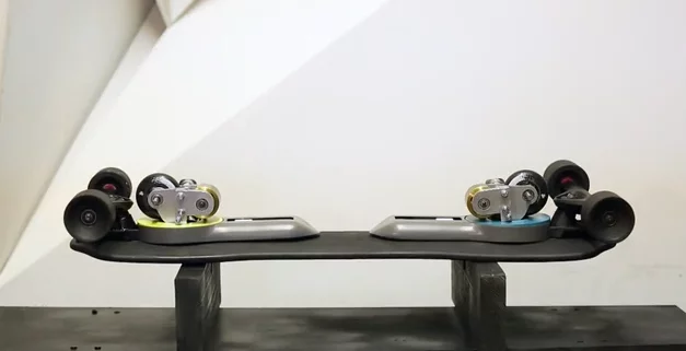 A look at the wheel set-up on the Leif board