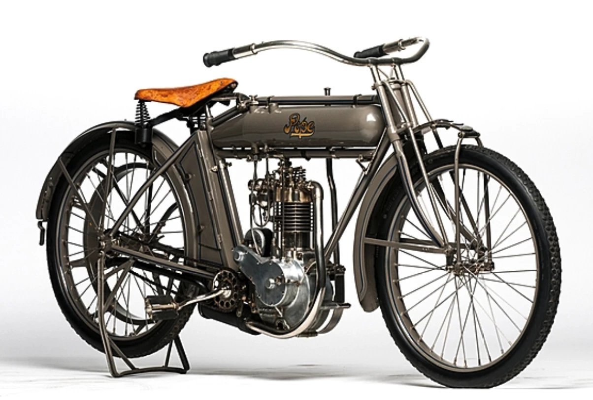 Pope produced the first OHV production engine in America in 1912, and would remain as the only OHV engine for many years. This 1914 Pope Model K single is hence of revolutionary design, fully restored, in beautiful condition, and is a very rare combination of an OHV engine with belt drive. E.J. Cole purchased this 1914 Pope Model K at the Steve McQueen Estate Auction at Las Vegas’ Imperial Palace in November 1986, so once again, the McQueen provenance will boost the price.