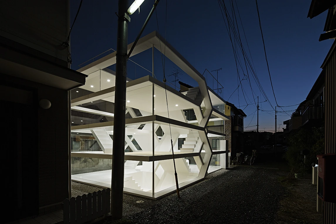 Exterior shot of the home at night (Photo: Koichi Torimura)