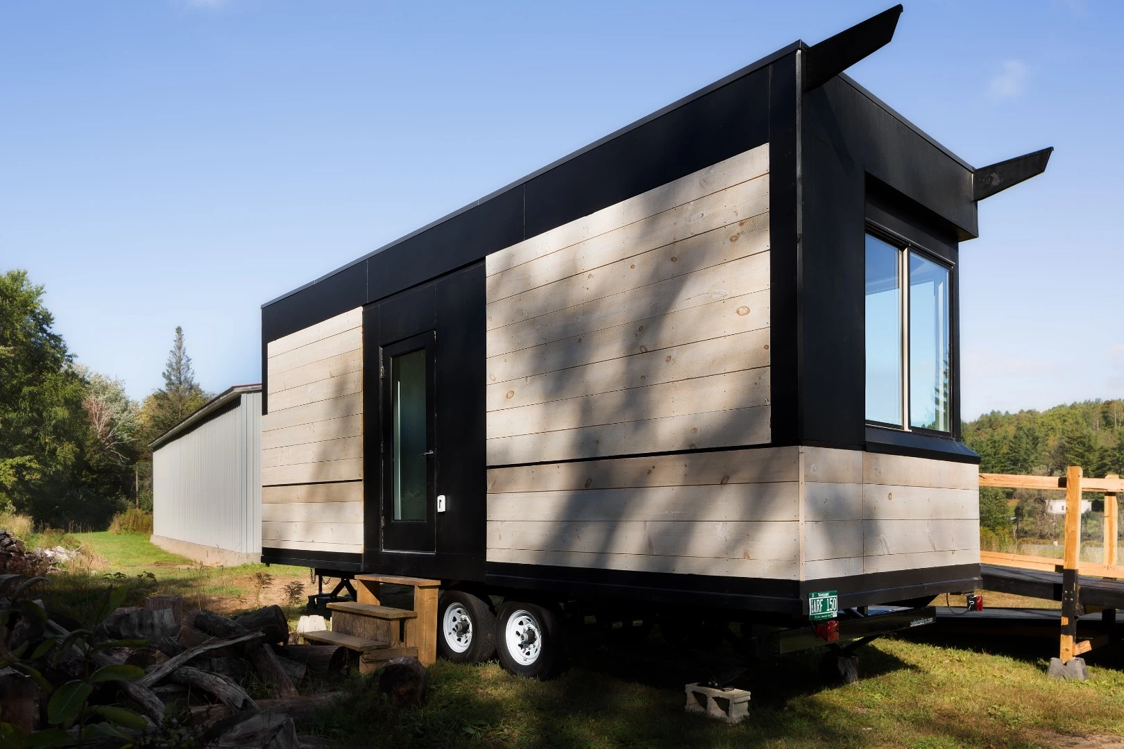 The Wheel Pad comprises a total floorspace of 200 sq ft (18.5 sq m)