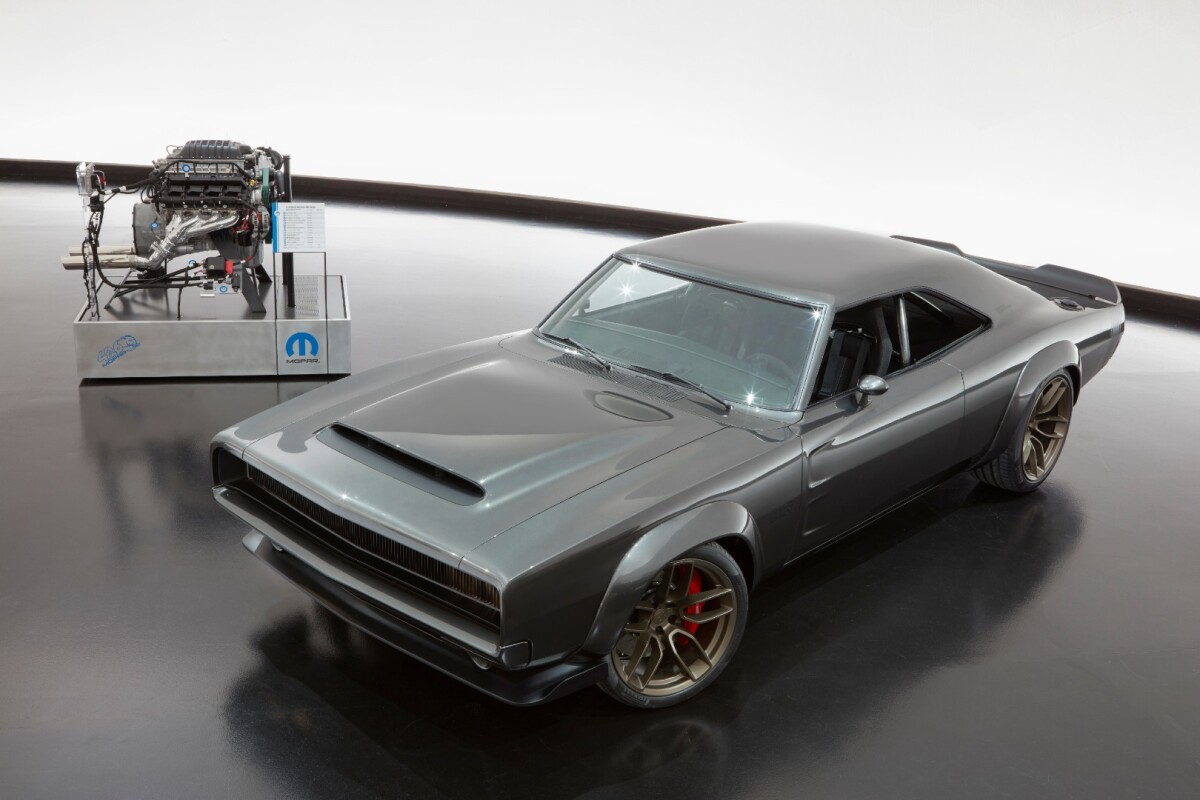 Mopar Opens Up Pre Orders For 1 000 Hp Hellephant Engine