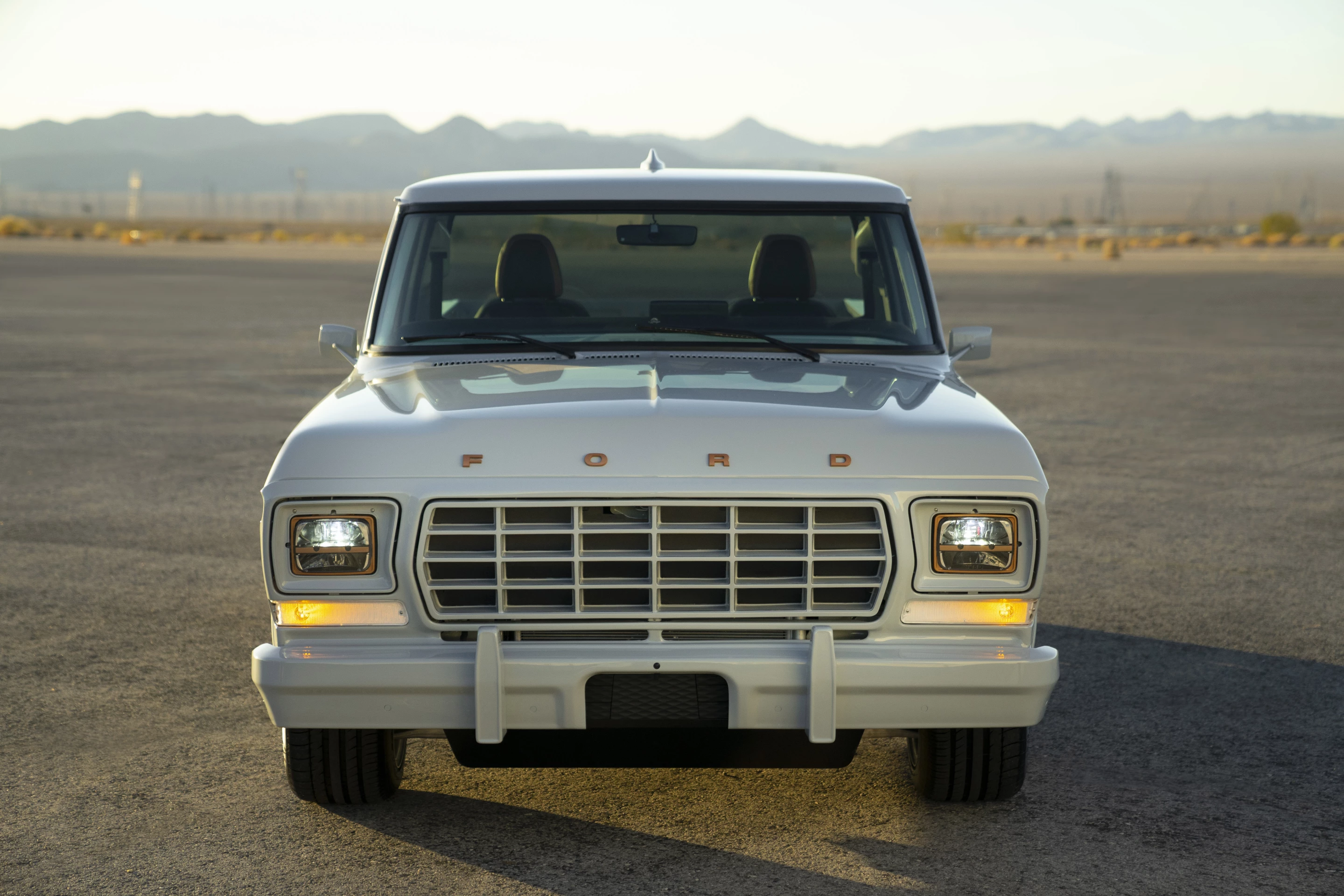 Ford's F-100 Eluminator concept is all old-school looks on the outside and new-school power on the inside