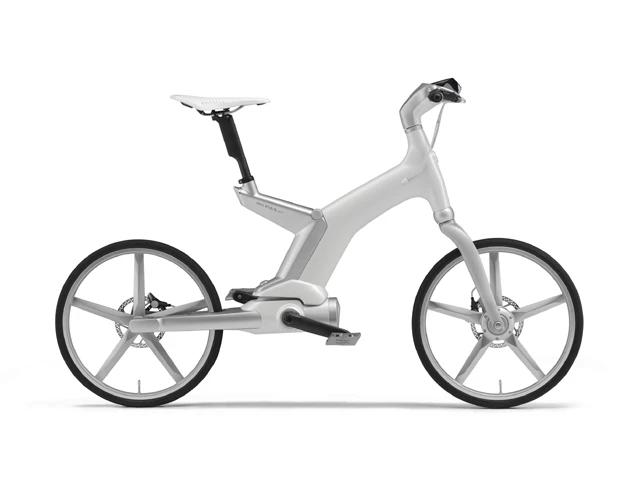 The Yamaha "PAS er" pedal-assist electric prototype from 2009 will make another appearance in 2011