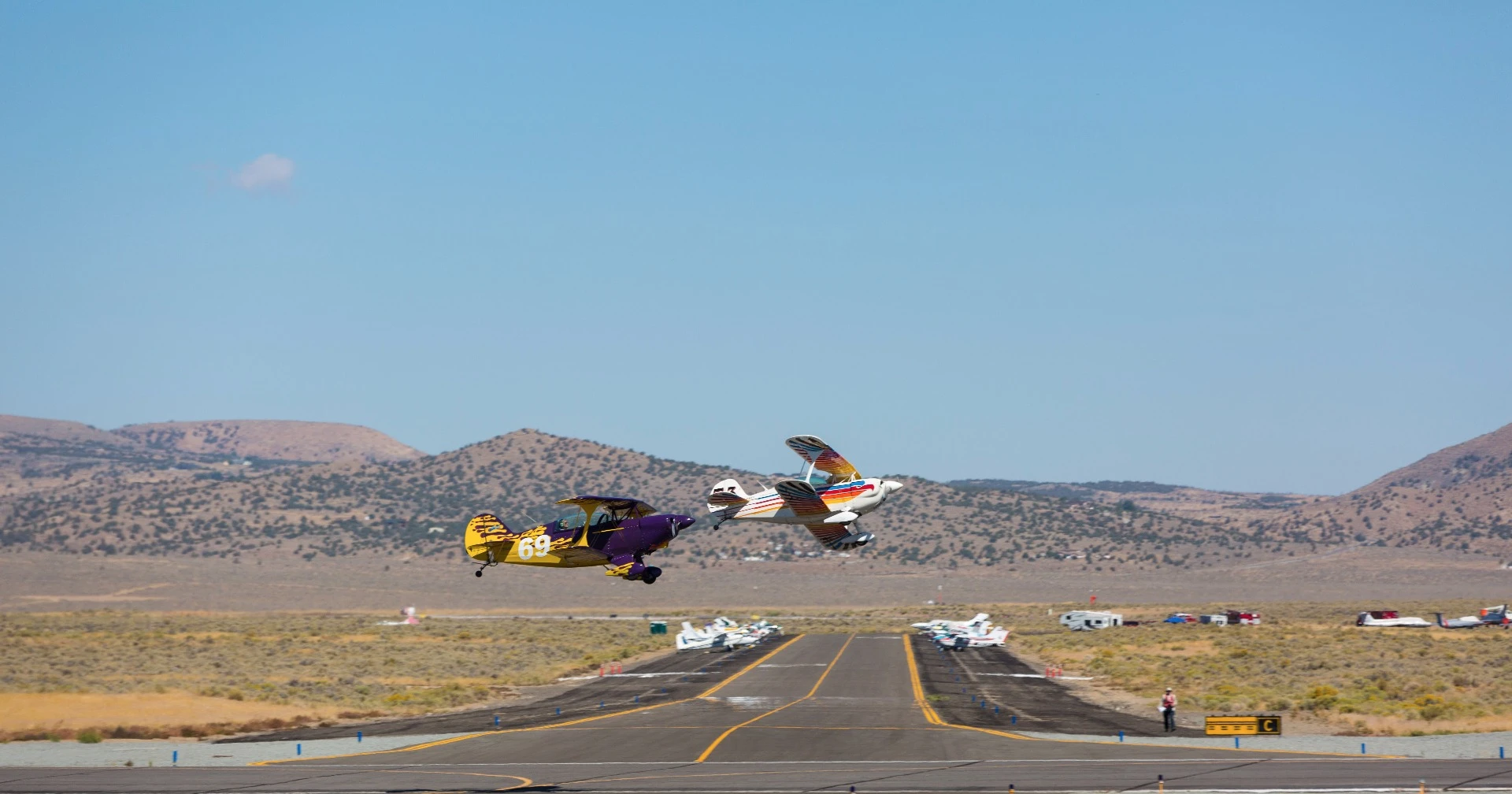 It can look like the planes are just about touching as they roar down the straight