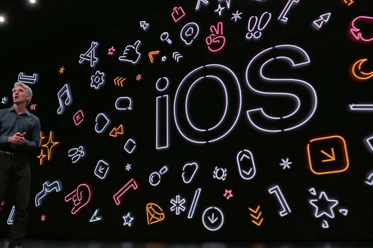 Apple's Craig Federighi takes to the stage at WWDC 2019