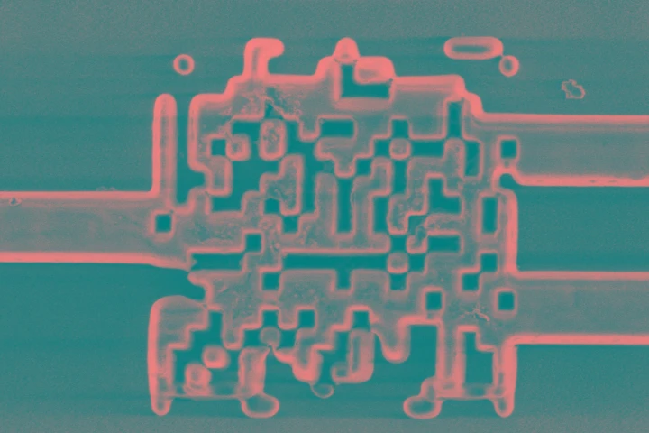 In a step towards photonic computers millions of times faster than today's models, engineers at the University of Utah claim to have developed the world's smallest photonic beam-splitter