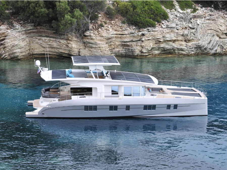 During normal conditions the Solarwave 64 can cruise at speeds between 7 and 13 knots and without the need to utilize additional fuel sources