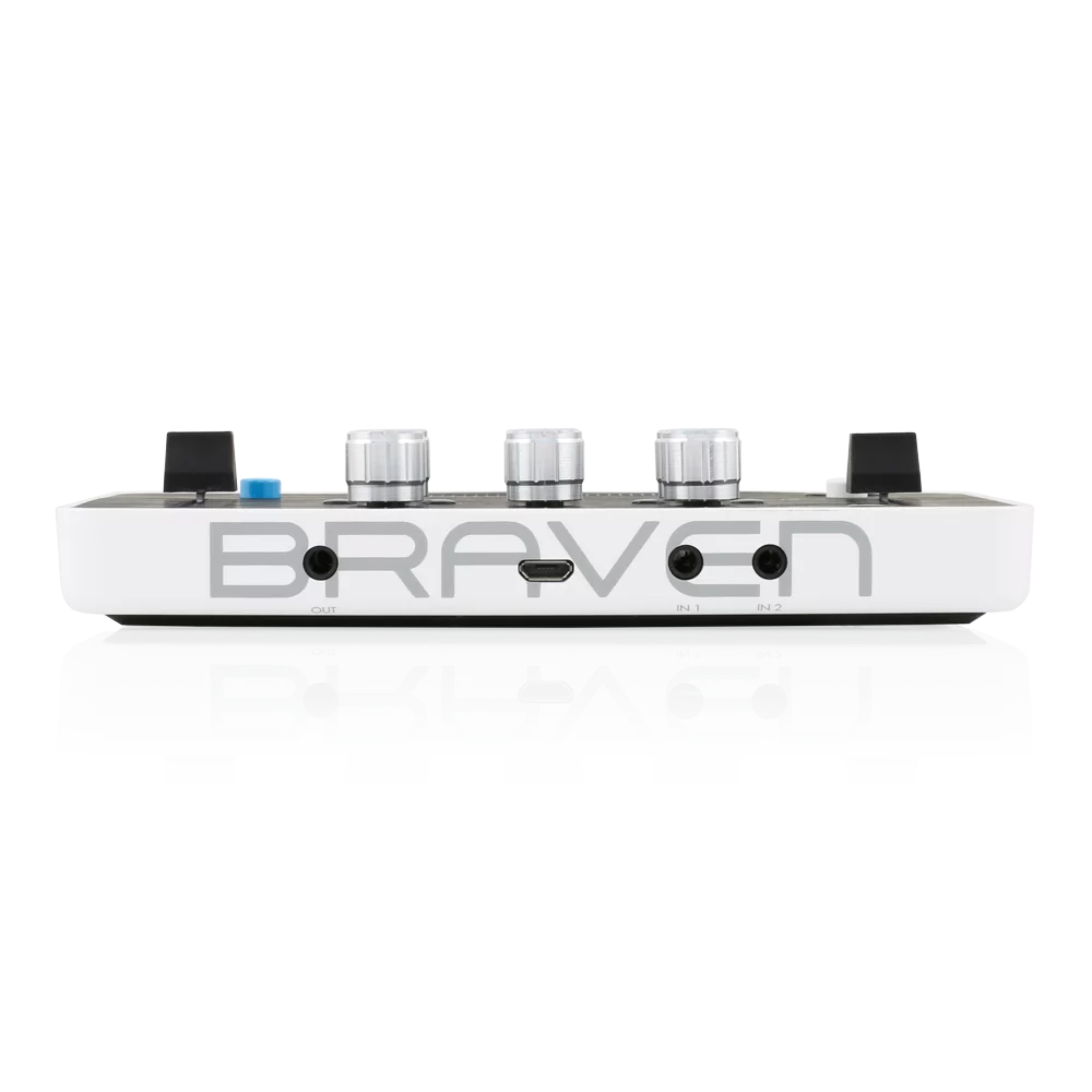 Its integrated 1,200 mAh battery offers 8 hours of mixing per charge, which is undertaken over micro-USB