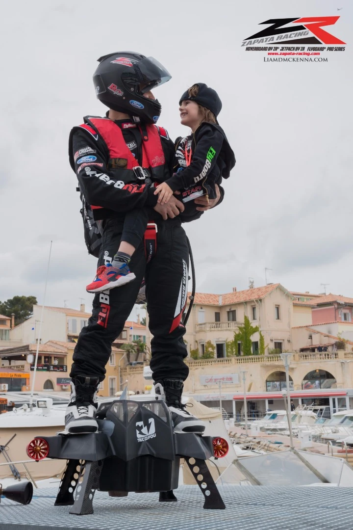 First order of business after a safe landing, share the moment with Zapata Jr