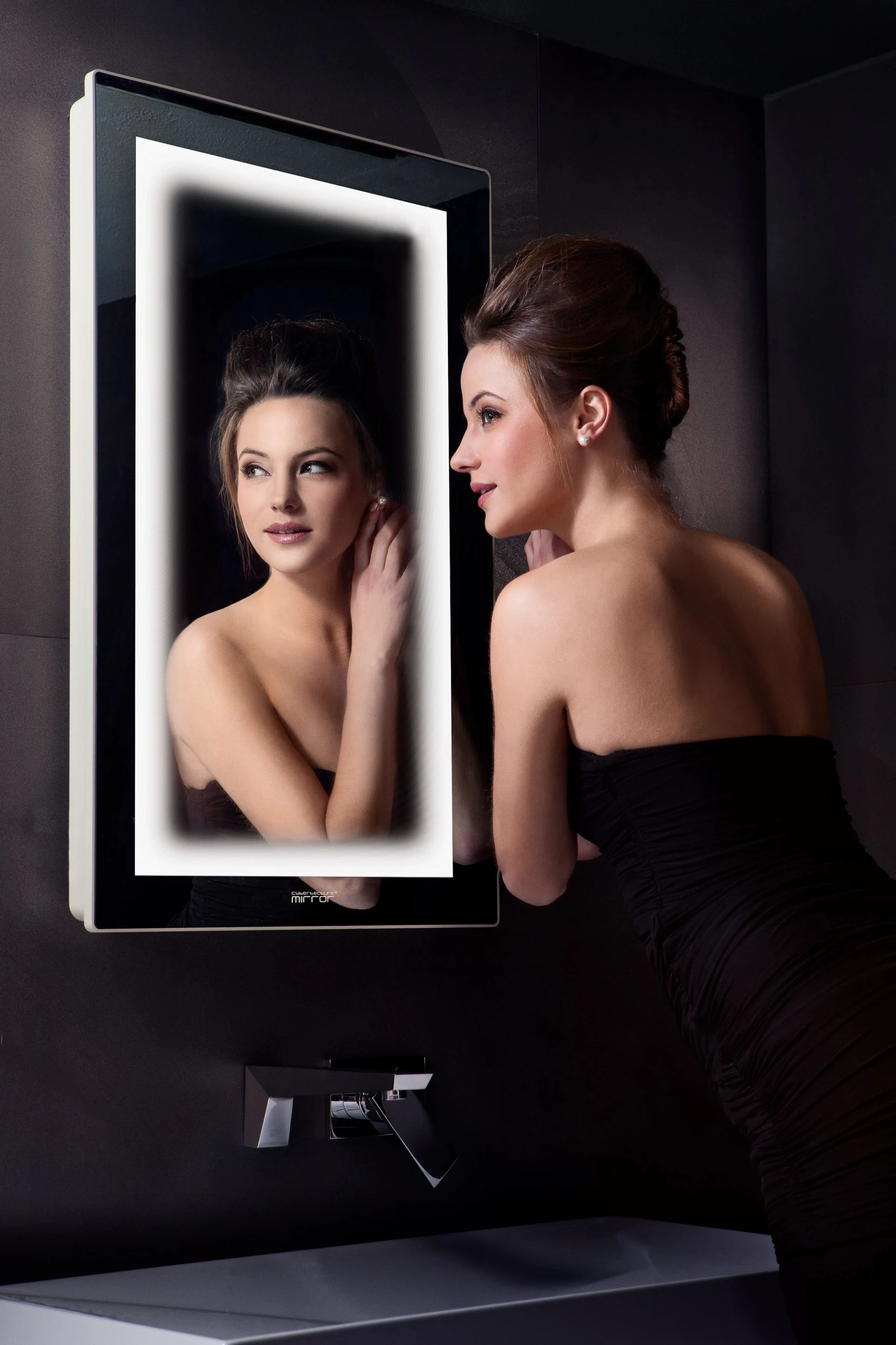 The Cybertecture Mirror can also offer some illumination