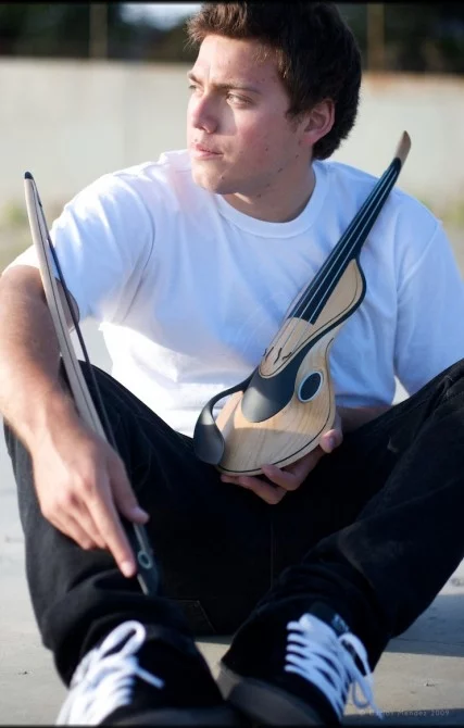 It was a childhood affection for the violin that encouraged industrial designer Carlos Mendez to come up with the squidolin