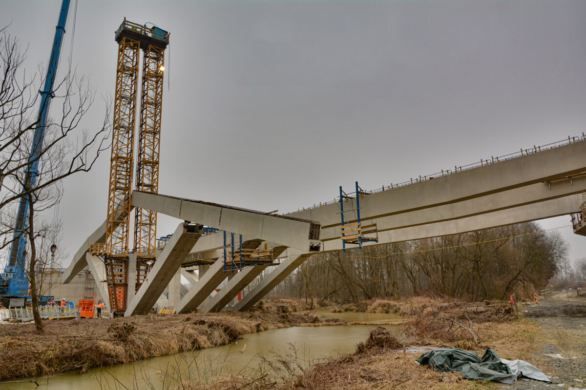 Engineers at TU Wien have demonstrated a new bridge construction technique likened to unfolding an umbrella