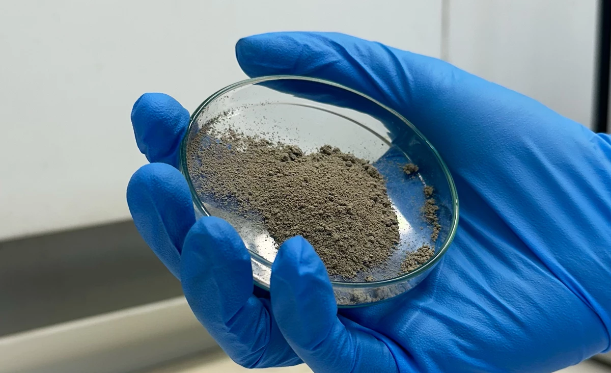 The nanodiamond powder, which sure doesn't look gem-like