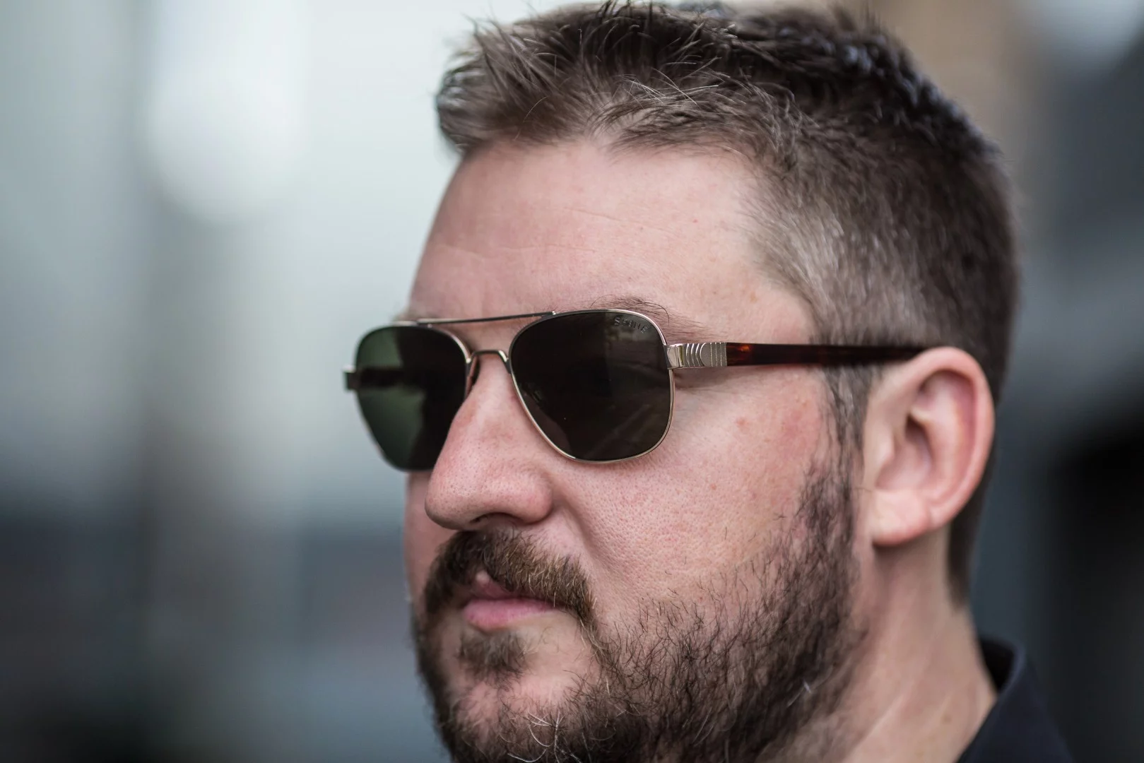 Loz models the Spine Optics frames – serious style (Photo: Nick Lavars/Gizmag)