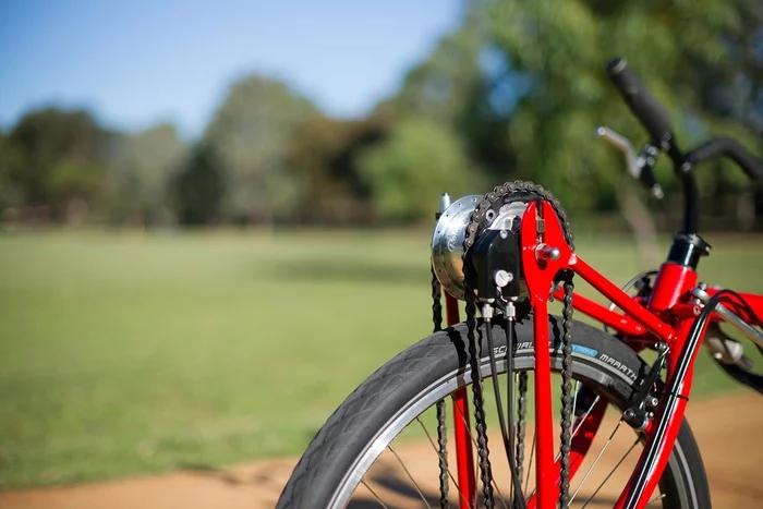 The Trivek's hub transmission is mounted above the front wheel