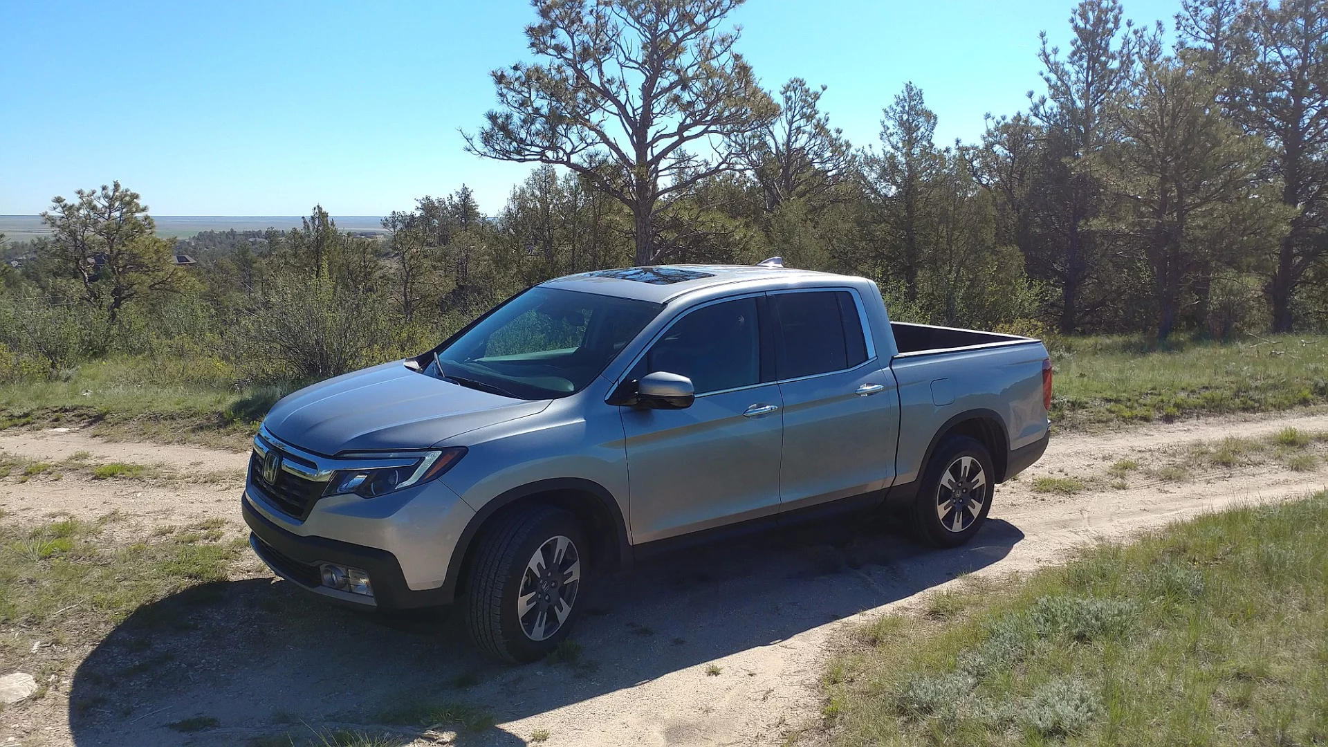 The all-wheel drive option for the Ridgeline comes standard with towing equipment installed and is rated for up to 5,000 lb (2,268 kg)