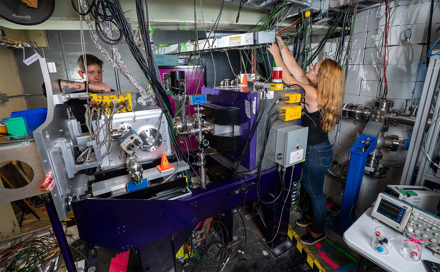 The FIONA mass spectrometer