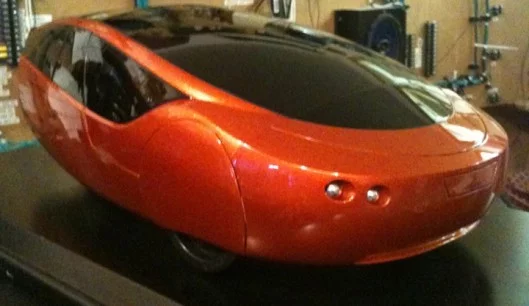 The vehicle body was printed using a process developed by 3D printing pioneer Stratasys
