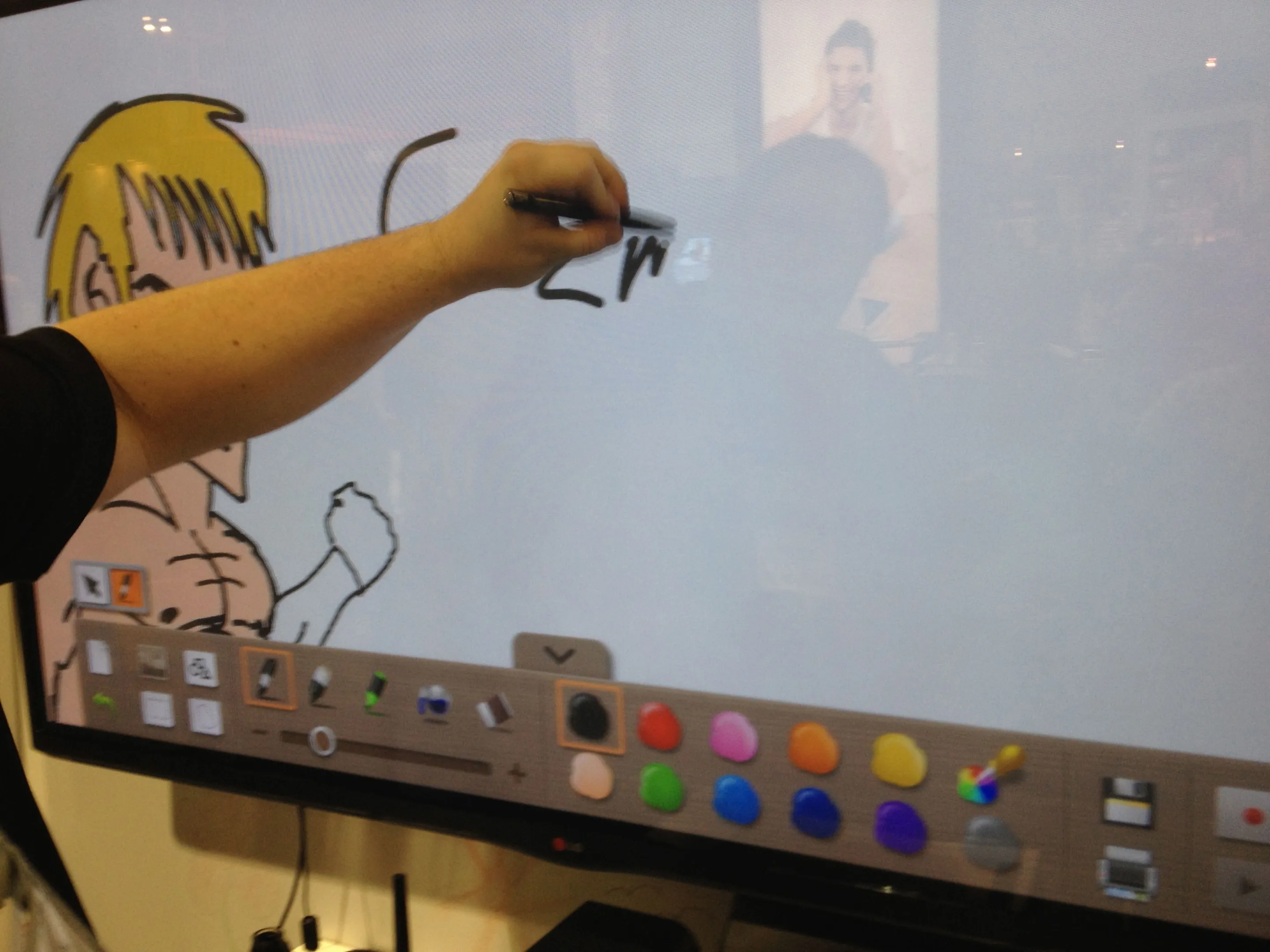 Drawing on the LG PenTouch TV