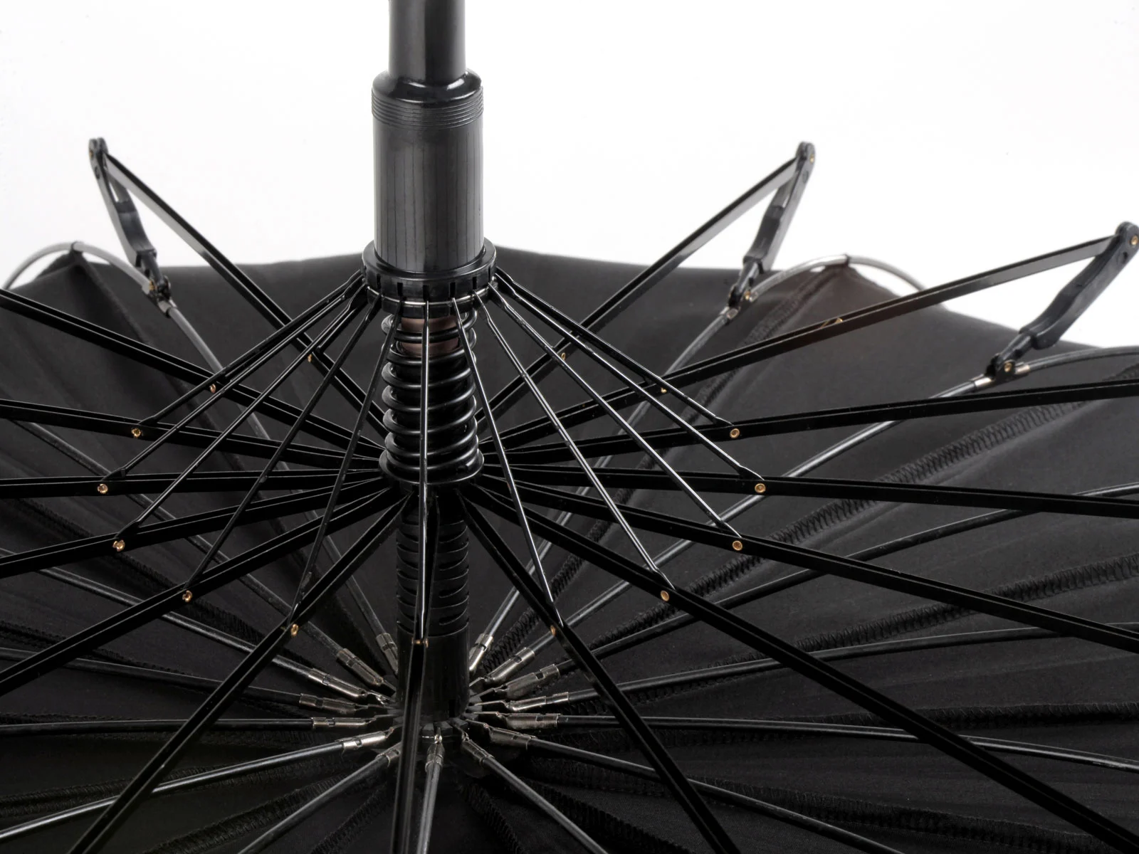 Kisha has more ribs than an average umbrella, which should mean it lasts longer