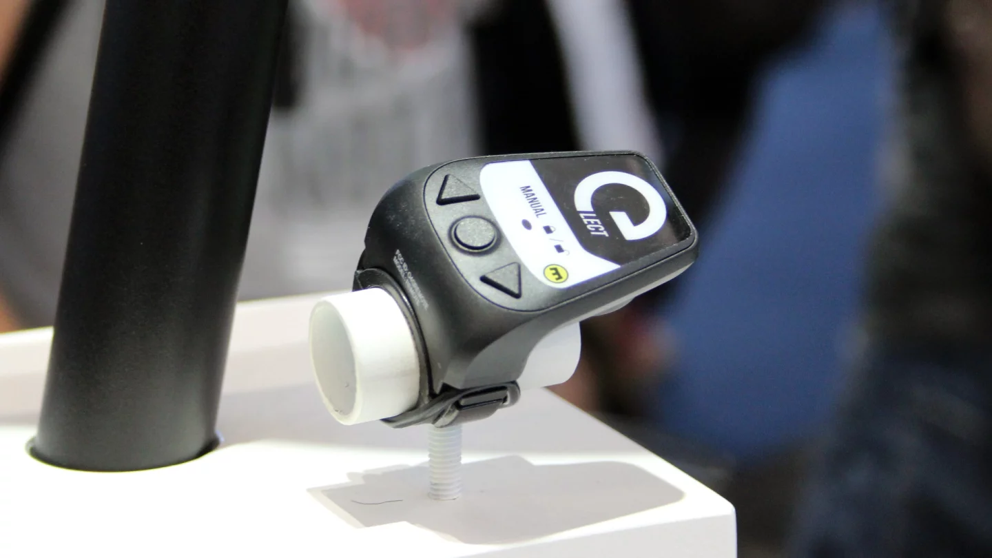 Along with the air-sprung seat post itself, the Vyron system also includes a handlebar-mounted pushbutton remote
