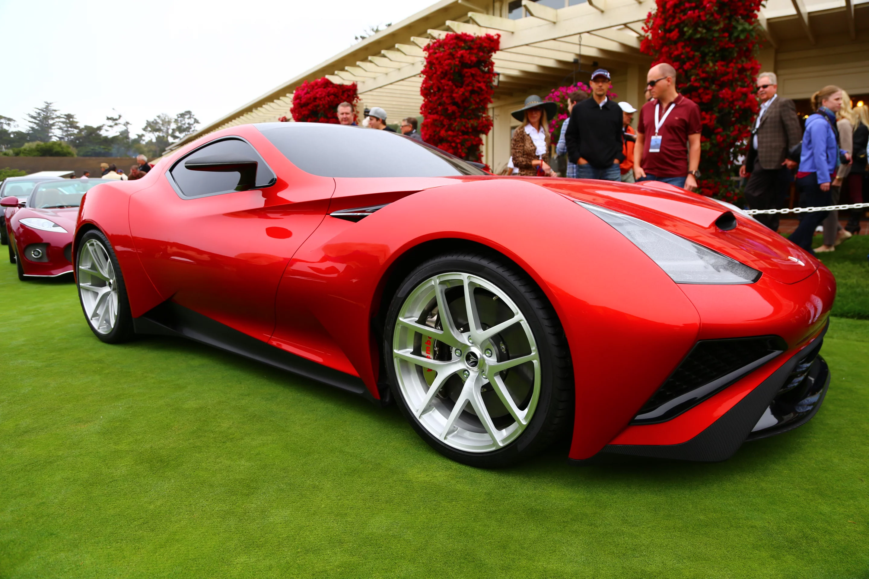 Vulcano's fluid, sensual lines start out at the front end, carrying over sharp rising haunches then taper out to a narrowing roof-line and integrated rear spoiler (Photo: Angus MacKenzie/Gizmag.com)