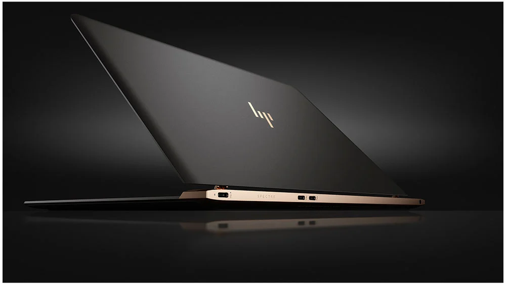 HP has managed to squeeze an Intel Core i5 or i7 processor into the Spectre's 2.45 lb (1,111 g) body