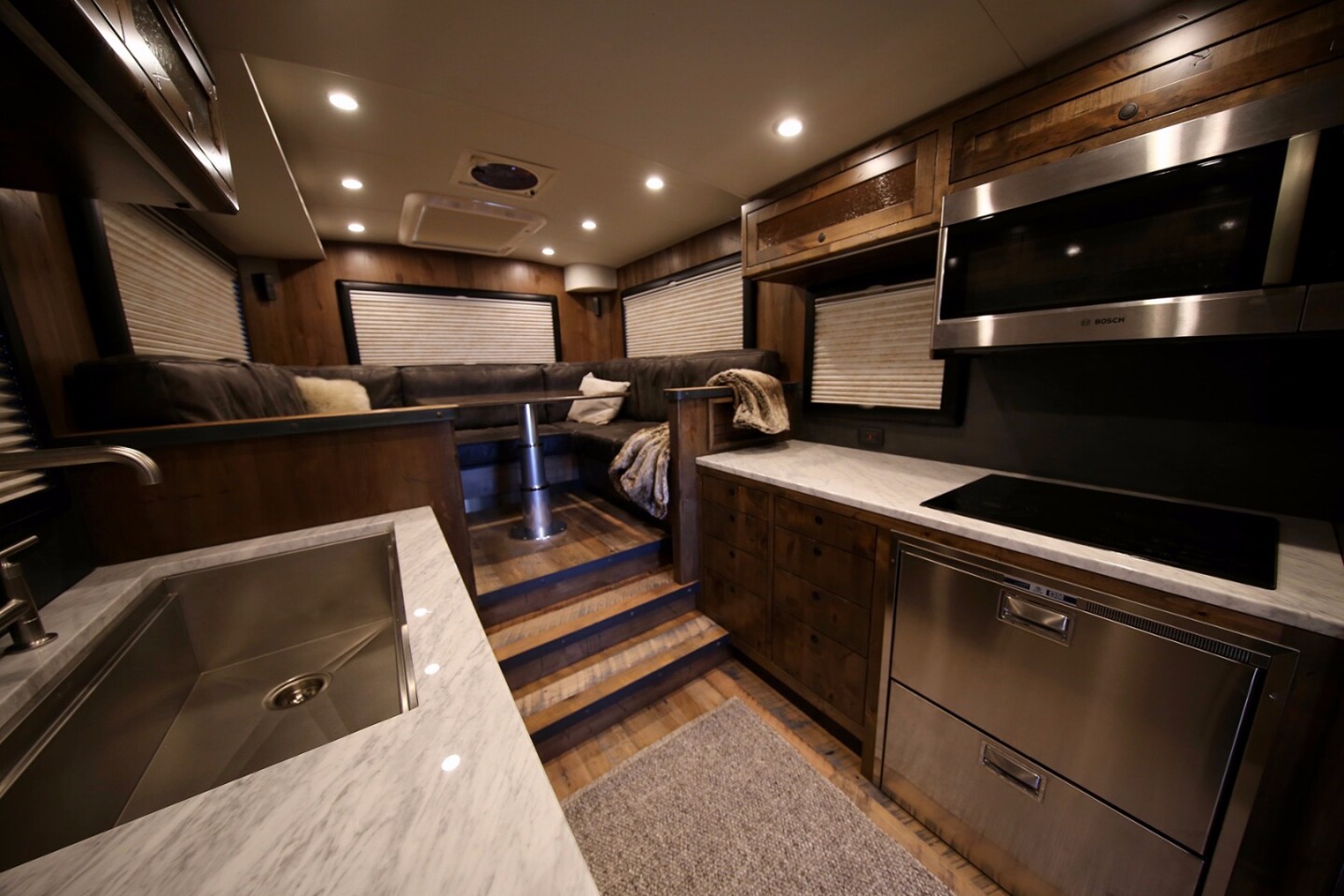 EarthRoamer packs its XV-HD full of amenities, recreating a homey ambiance in the middle of nowhere