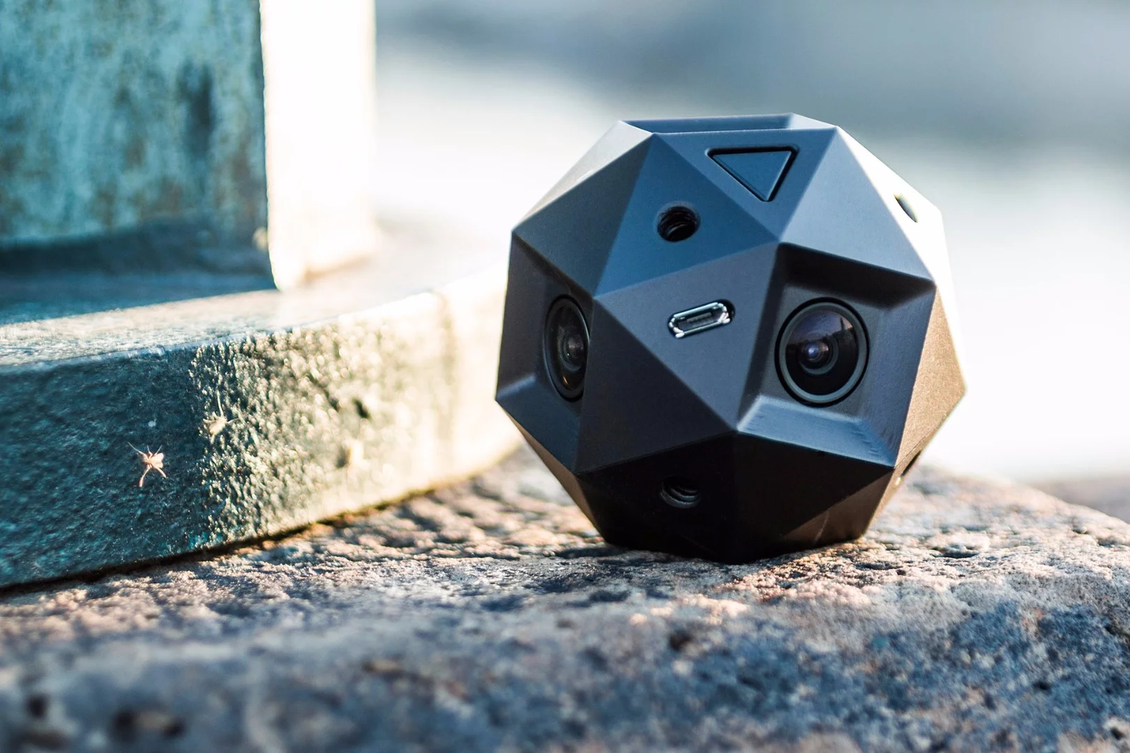 The Sphericam 2's footage can be viewed later on in VR headsets such as Oculus Rift and Gear VR, or alternatively a PC or tablet