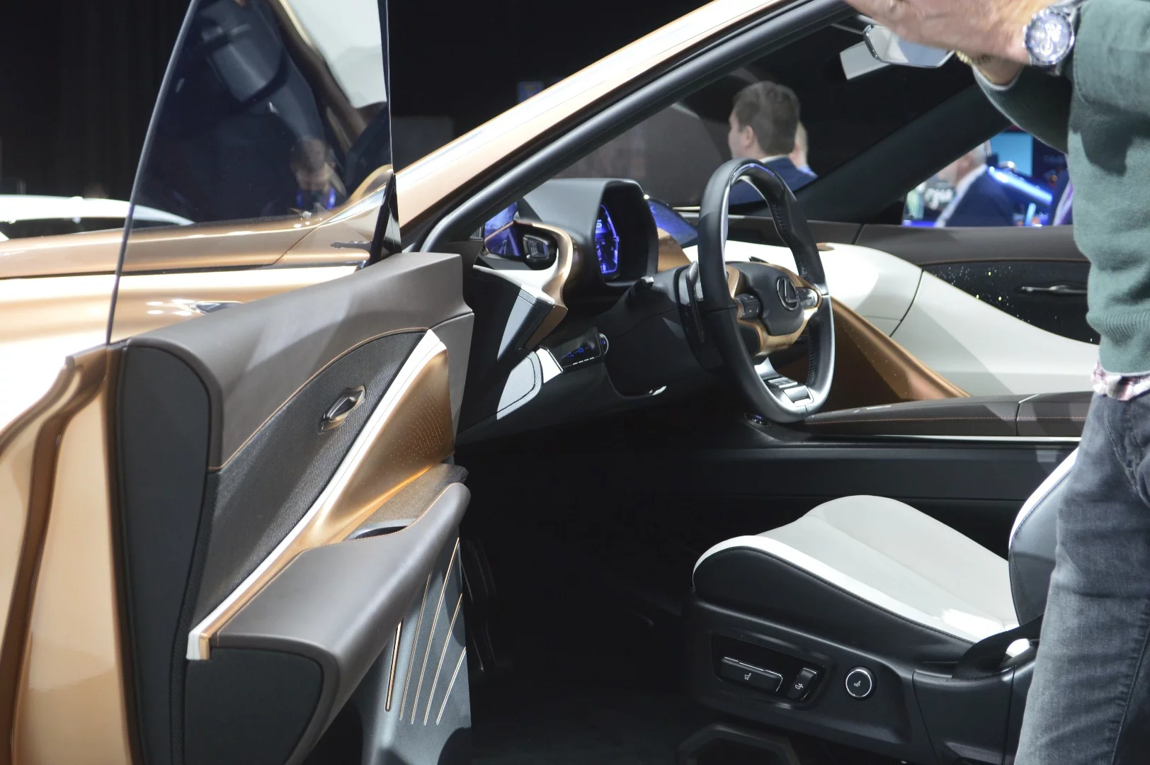 Lexus LF-1 Limitless at NAIAS 2018