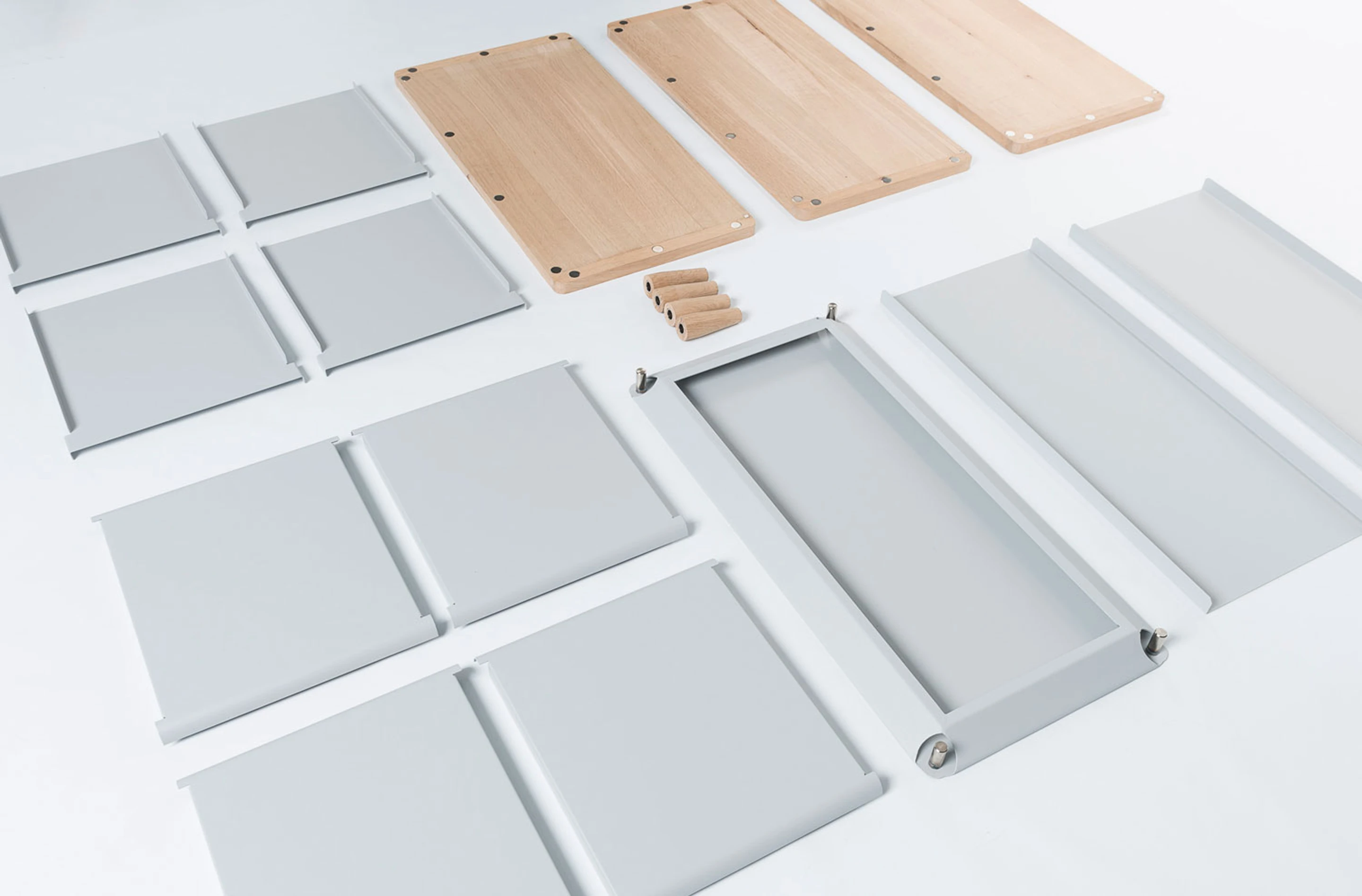 Standard flatpack is cheaper and more environmentally friendly to ship, but can be a hassle to assemble (Photo: Benjamin Vermeulen)