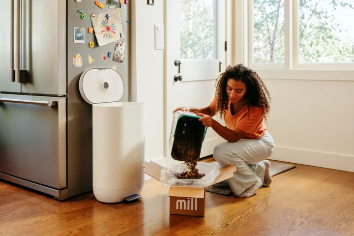 Users send their food-waste grounds back to the company via prepaid shipping boxes