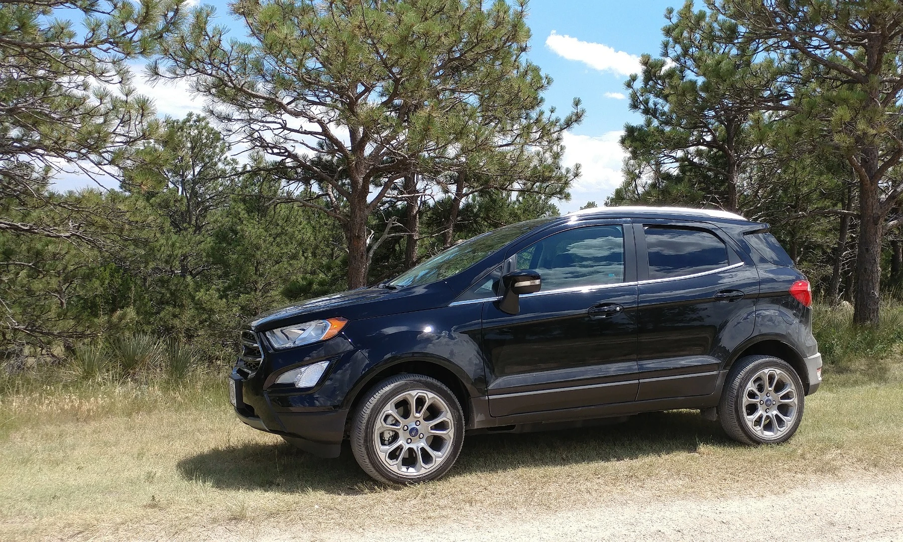Size-wise, the Ford EcoSport is roughly on par with the outgoing Focus hatchback model