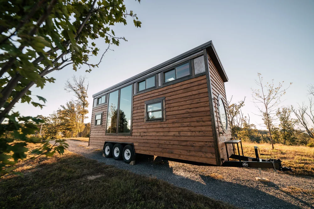 The Silhouette is based on a triple-axle trailer
