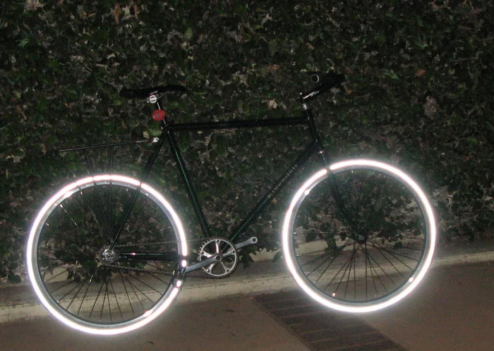 Reflective sidewalls light up the Hutchinson Serenity tire at night