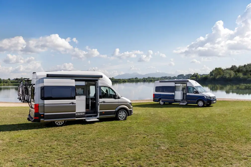 Grand California 600 (left front) and 680 (right rear)