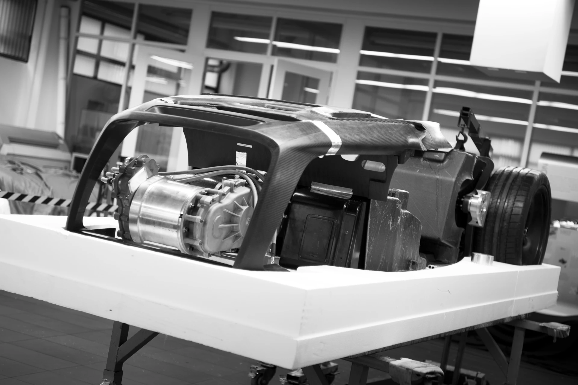 Peugeot's EX1 electric concept