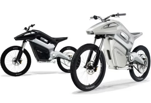 The Emissions Neutral Vehicle (ENV) is powered by a 6kW 48 volt motor and with energy supplied from Intelligent Energy's 1kW hydrogen fuel cell, the ENV is capable of 50mph. The ENV will be available for test rides at the symposium.