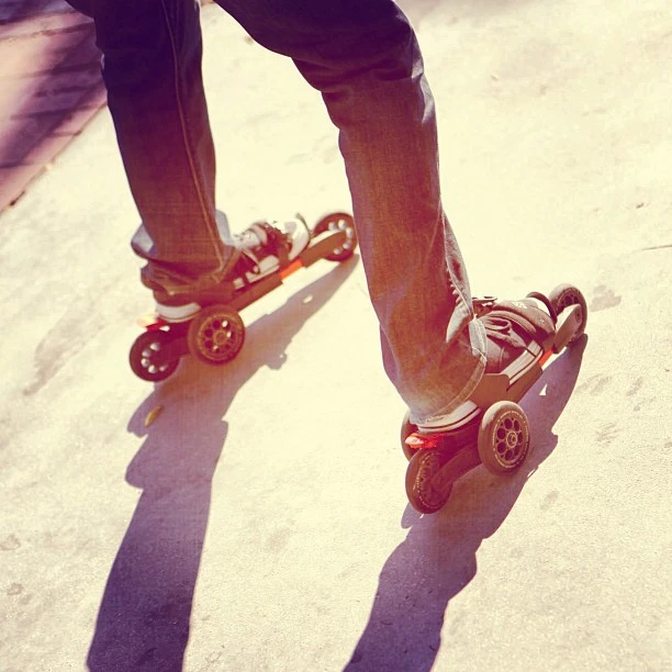 According to the company, the wheel configuration "gives the user unique maneuverability and excellent stabilization while both skating and braking"