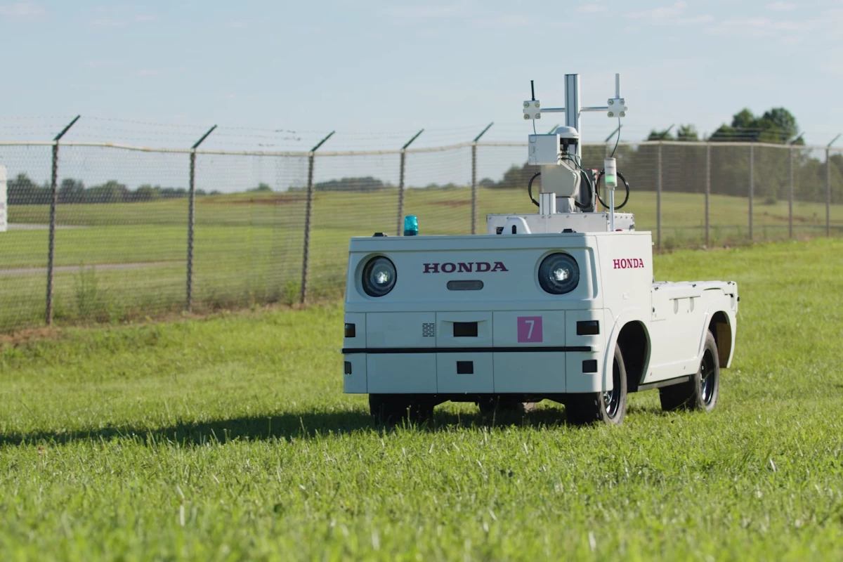 As it moves towards commercialization, Honda has demonstrated potential applications for its Autonomous Work Vehicle at Toronto Pearson Airport