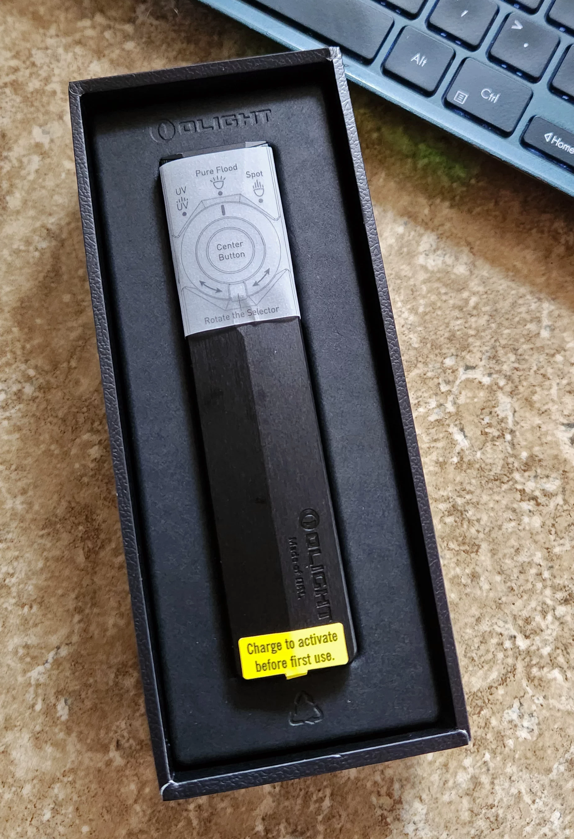 I give it a solid 7.5 on the AR:SE scale (Apple Rating Standard of Excellence – my made up packaging scale where Apple's packaging quality is an 11, and everything else is less. For reference, a Tootsie Roll would be a 1)