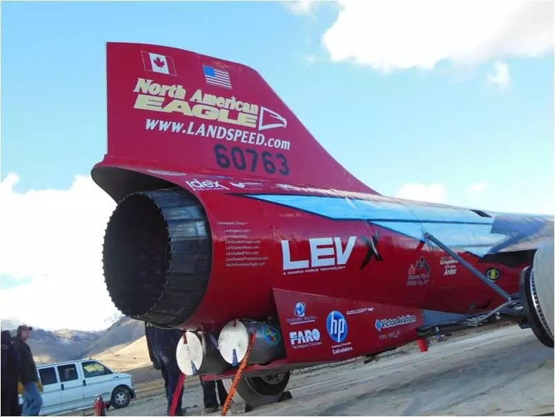 The Eagle drinks 40 gallons/minute (151 L/min) at idle and 80 gallons/minute (302.83 L/min) under full throttle