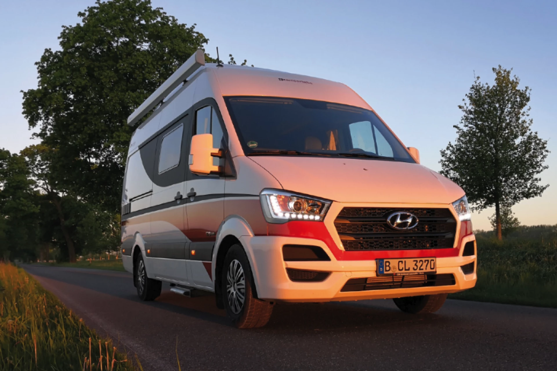 Erstaunlich Hyundai H350 Camping Bilder