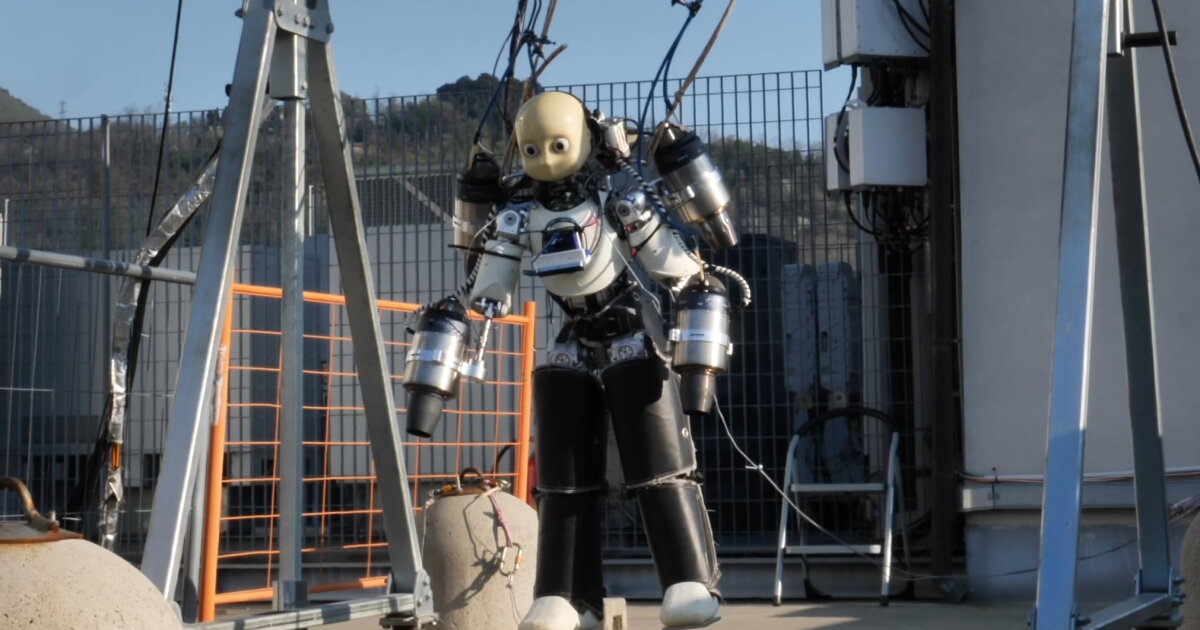 Jet-powered humanoid robot achieves stable hover