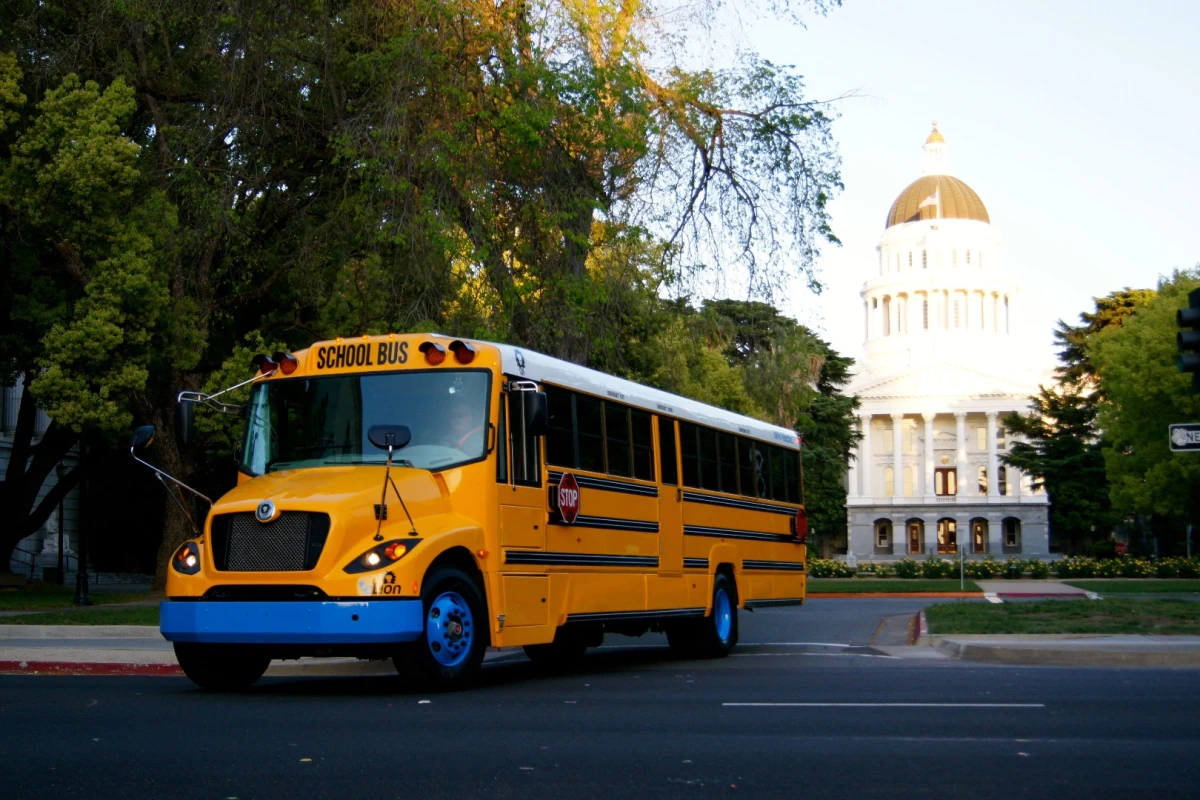 The eLion takes kids to and from school without the diesel exhaust