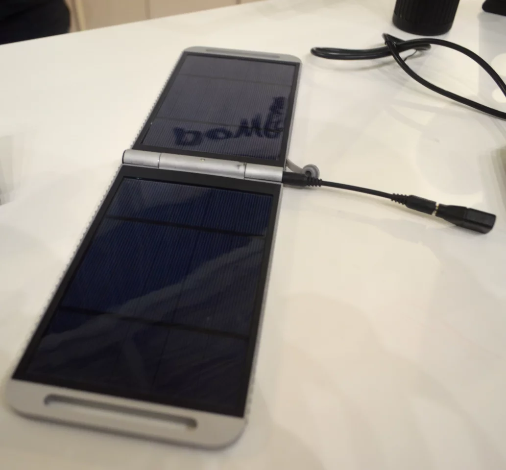 The Expedition kit includes a clamshell solar panel